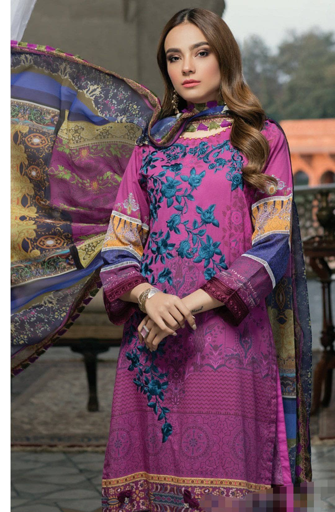 img_azure_luxury_lawn_collection_awwal_boutique