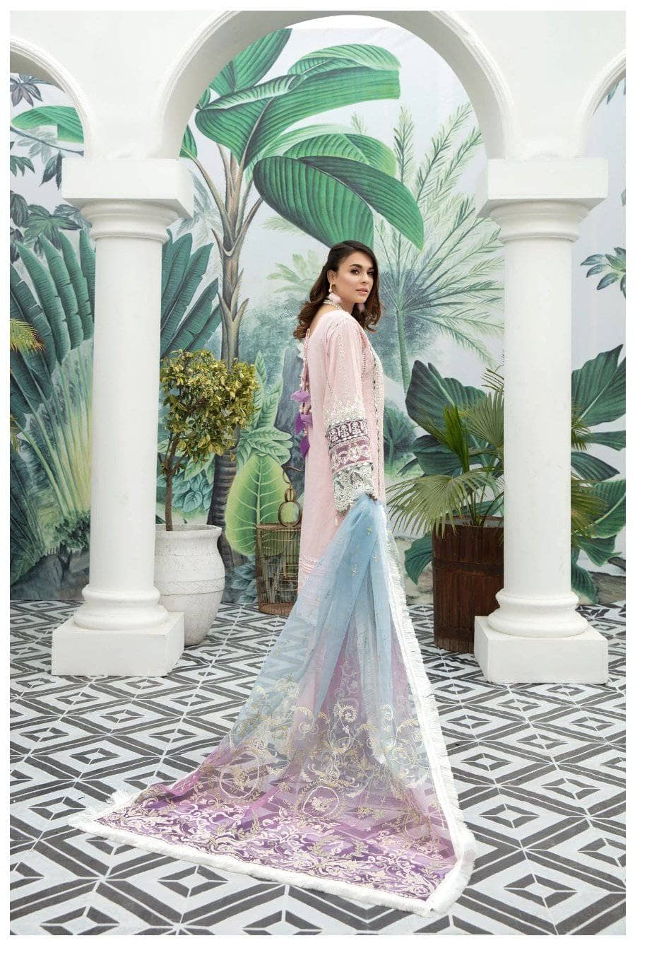 img_adans_libas_schiffli_lawn_awwal_boutique