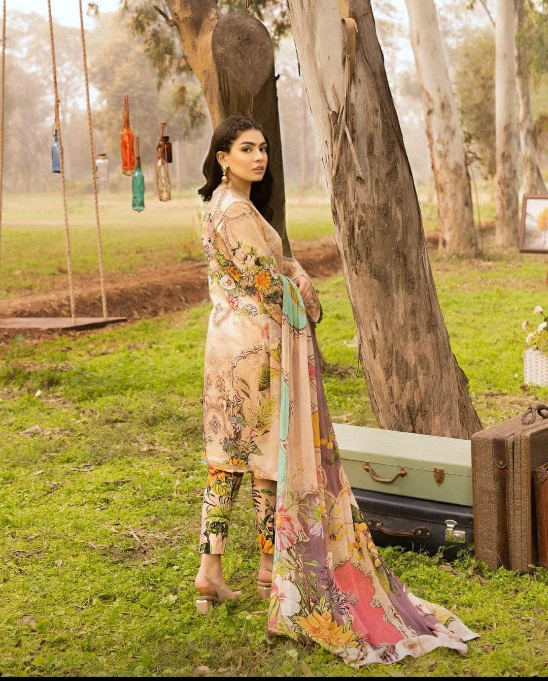 img_adans_libas_summer_attire_lawn_2021_awwal_boutique