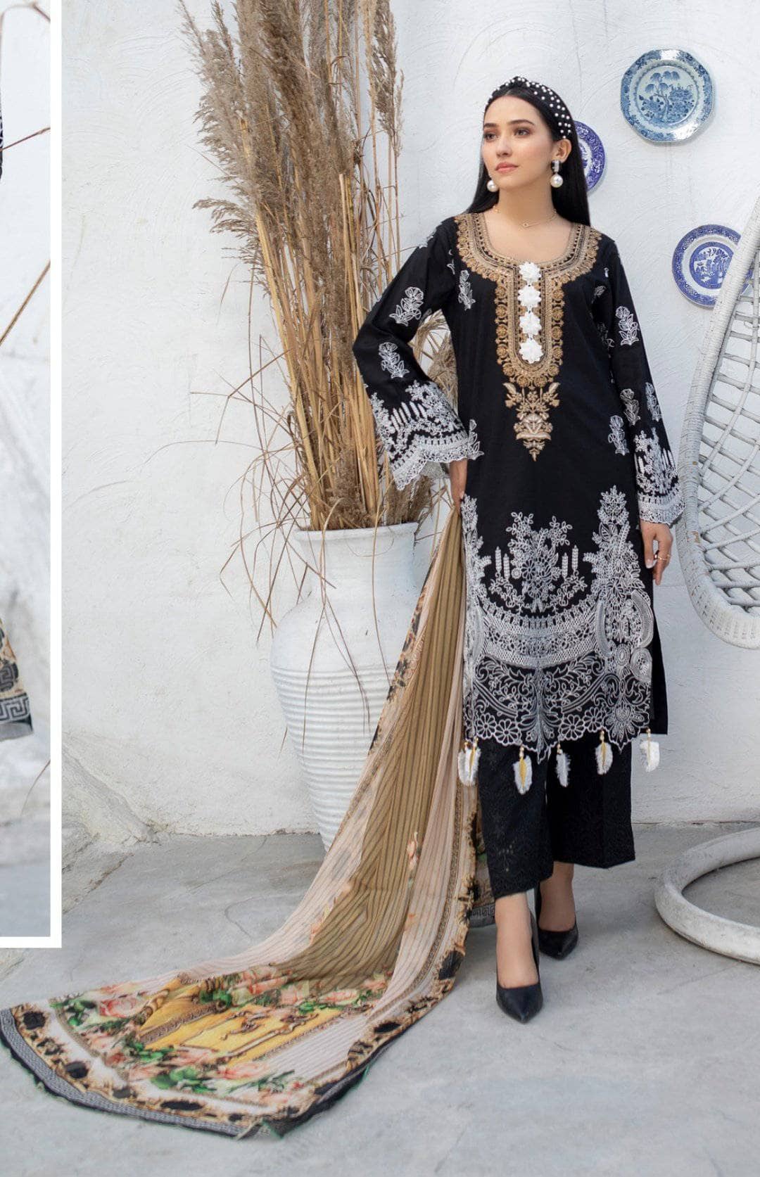 img_kalyan_chikankari_lawn_2021_awwal_boutique