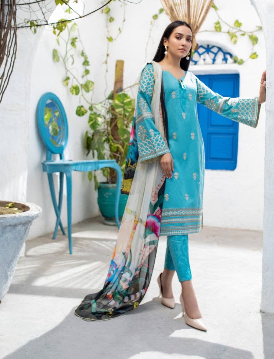 img_kalyan_chikankari_lawn_2021_awwal_boutique