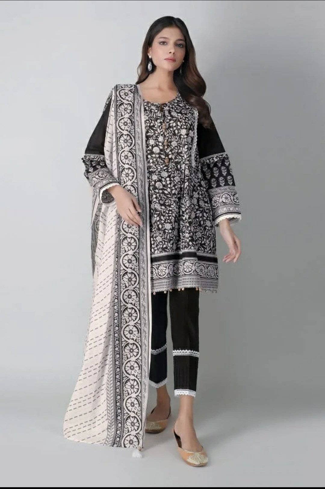 img_khaadi_lawn_2021_awwal_boutique