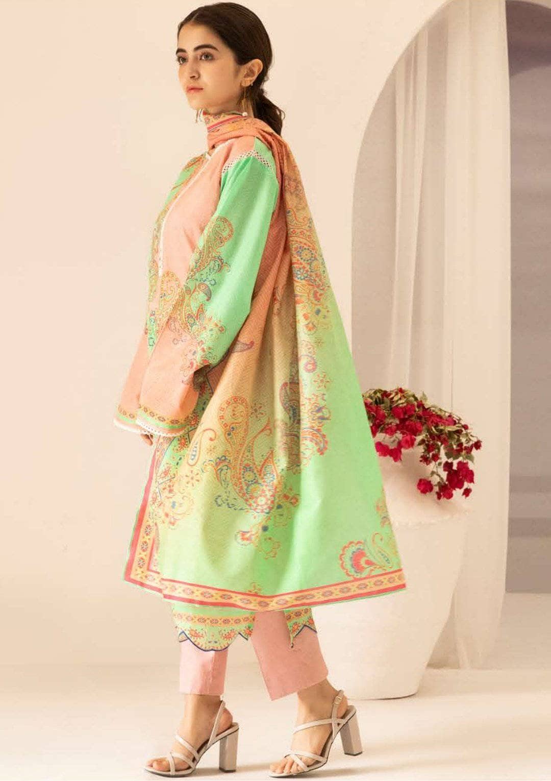 img_zellbury_lawn_2021_awwal_boutique