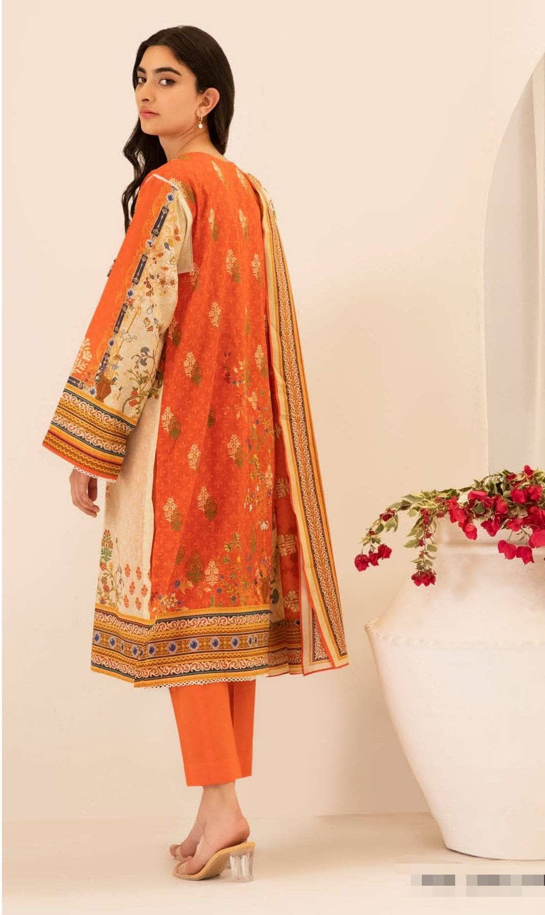 img_zellbury_lawn_2021_awwal_boutique