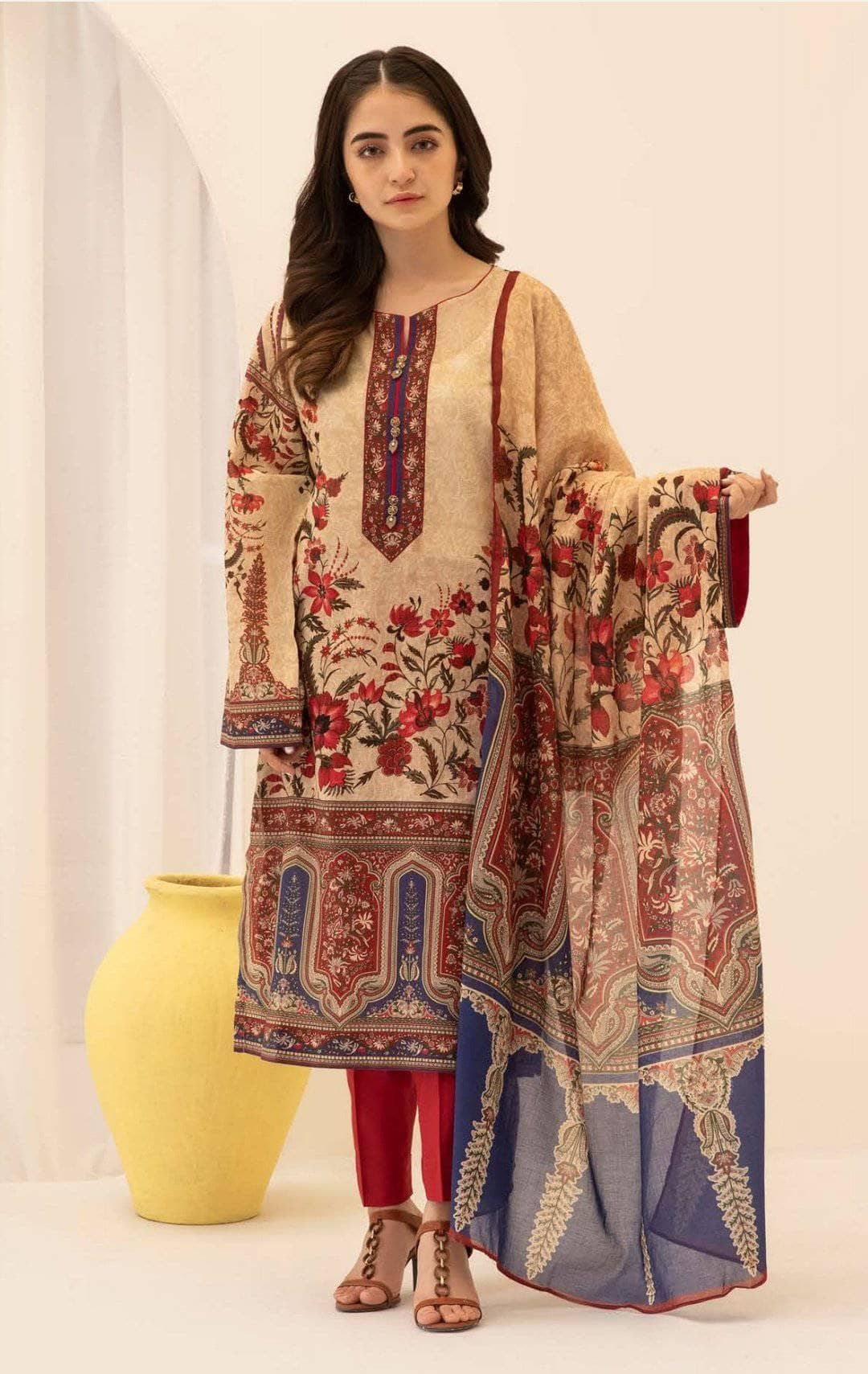 img_zellbury_lawn_2021_awwal_boutique