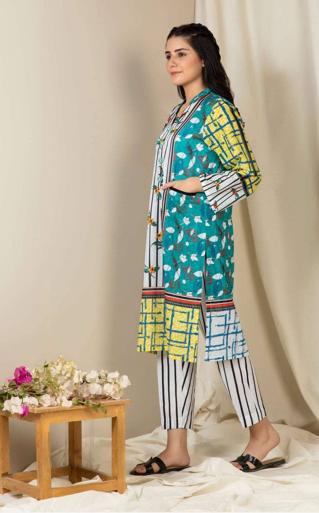 img_zellbury_lawn_2021_awwal_boutique