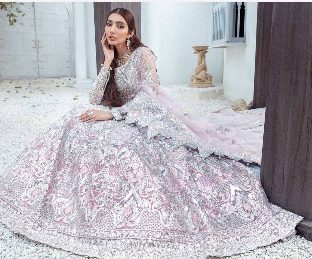 img_maryum_n_maria_freesia_wedding_edition_awwal_boutique