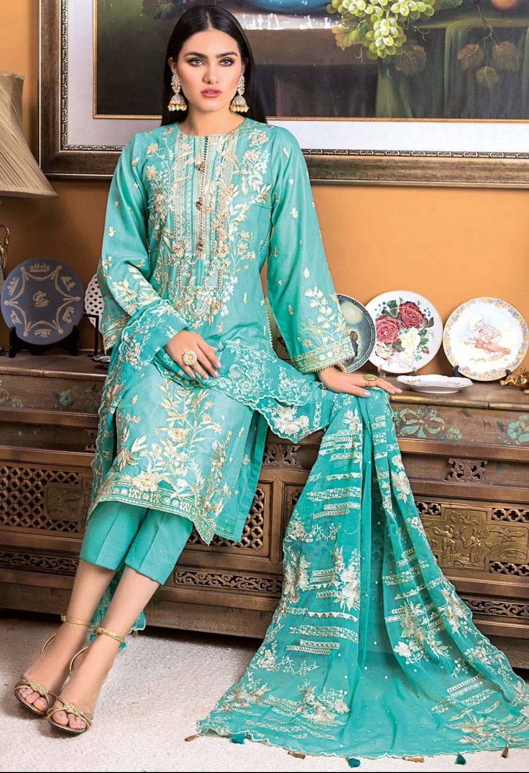 img_gul_ahmed_luxury_collection_2021_awwal_boutique