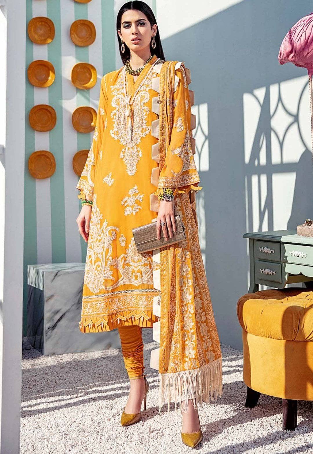 img_gul_ahmed_luxury_collection_2021_awwal_boutique