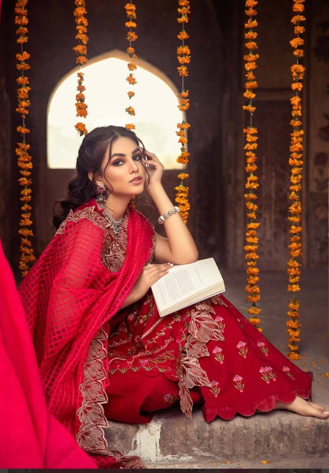 img_charizma_signature_lawn_2021_awwal_boutique