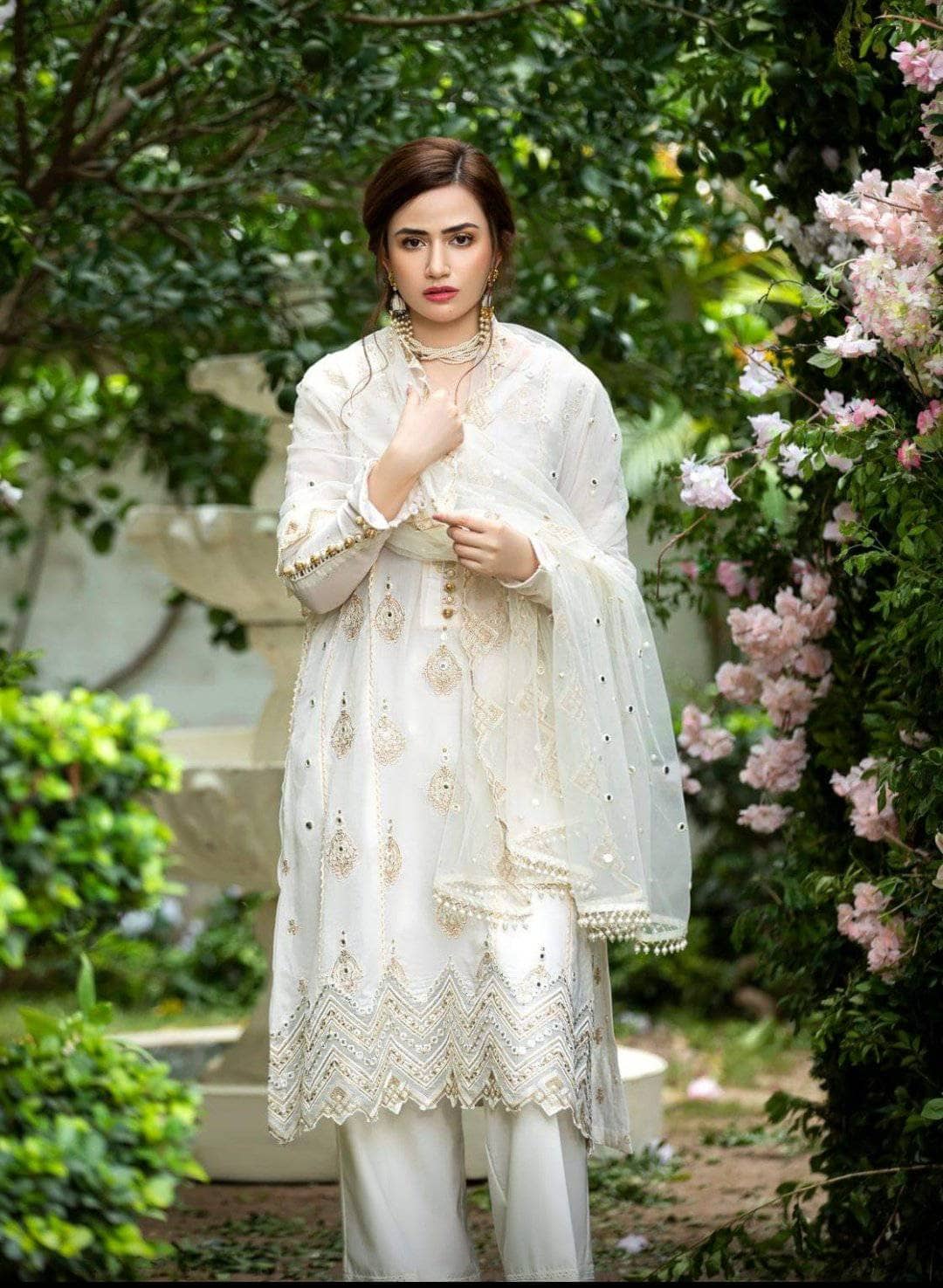 img_manara_lawn_2021_awwal_boutique