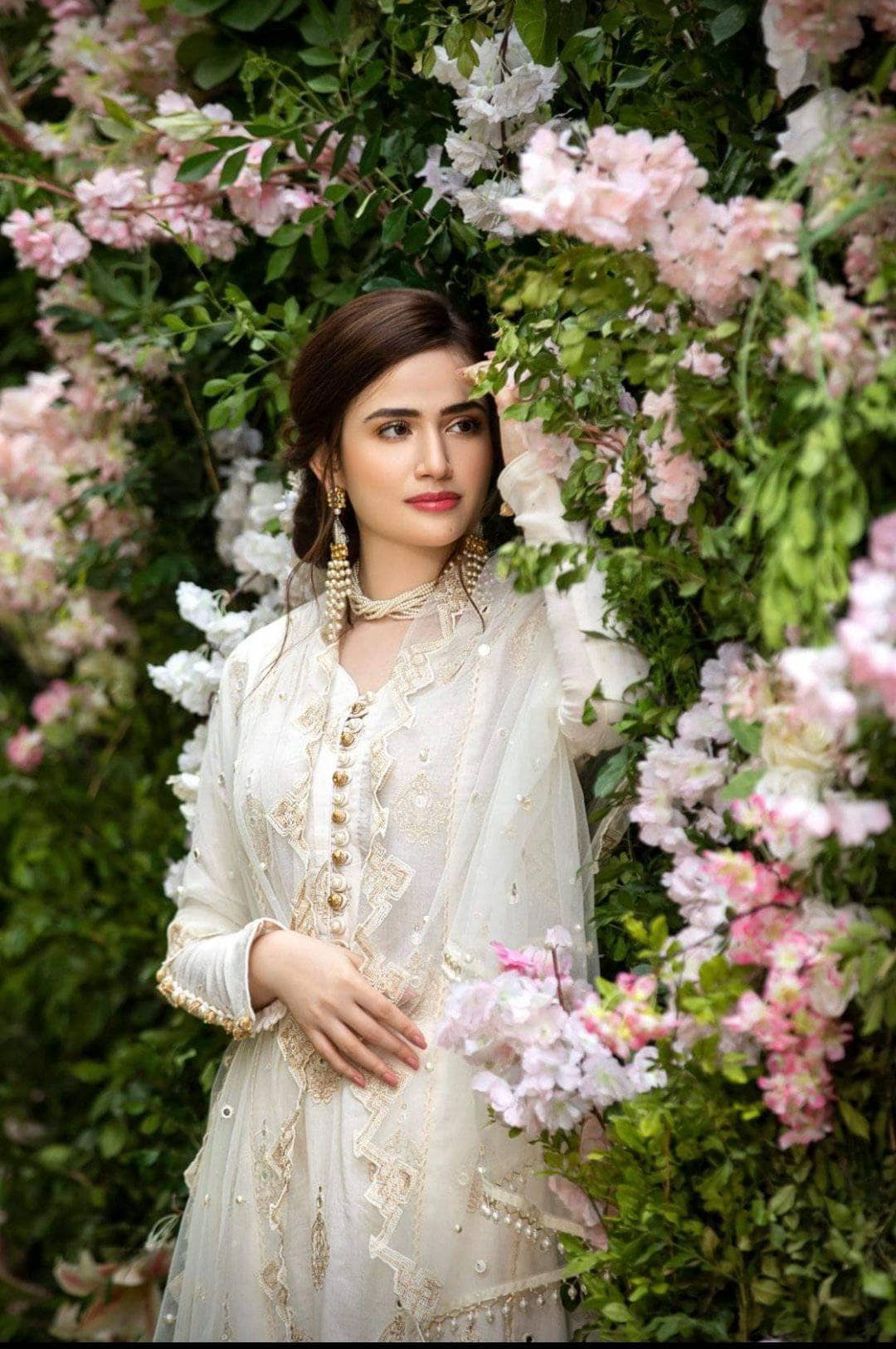 img_manara_lawn_2021_awwal_boutique