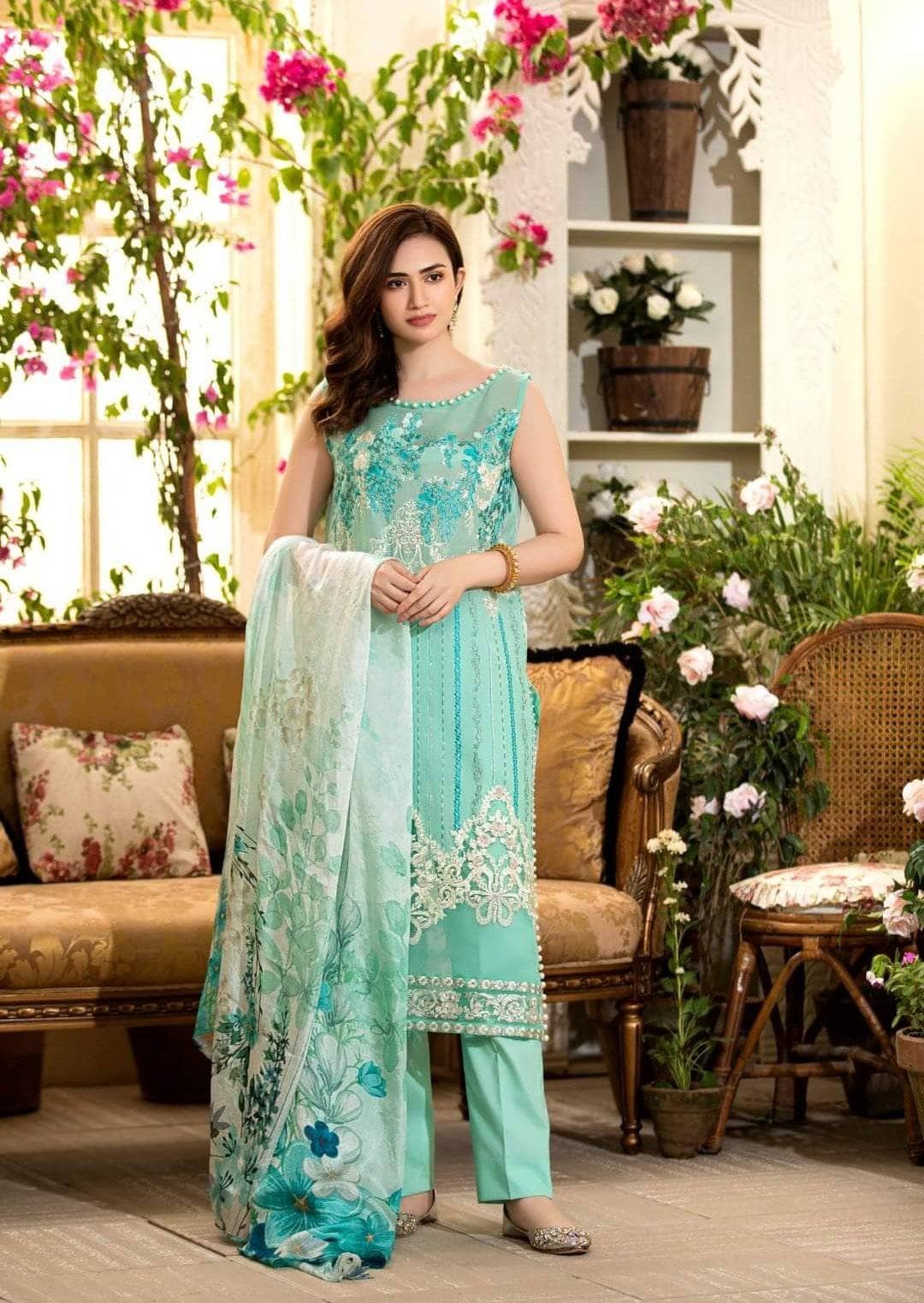 img_manara_lawn_2021_awwal_boutique