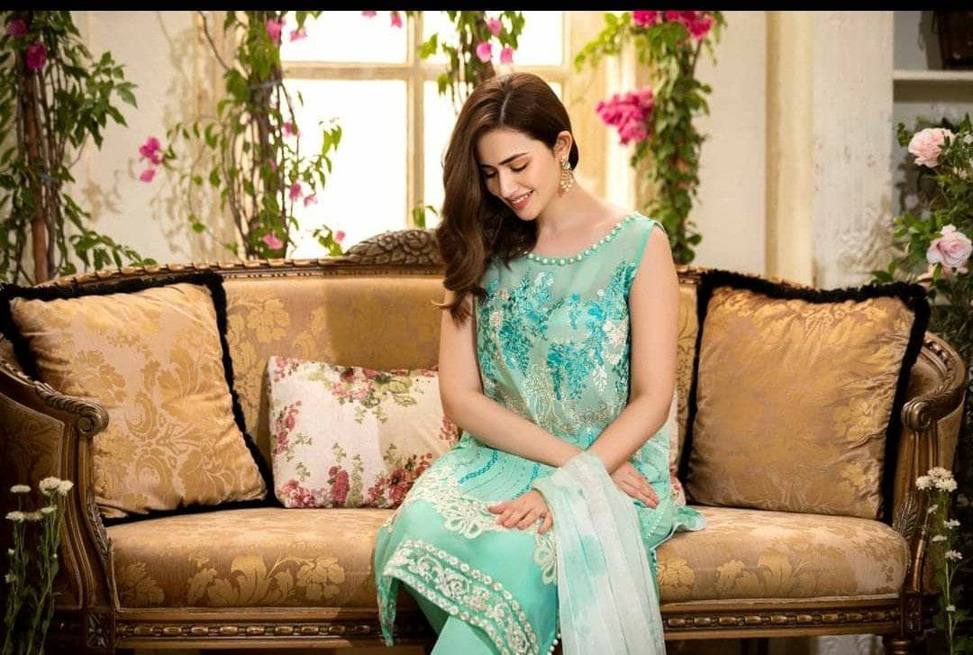 img_manara_lawn_2021_awwal_boutique