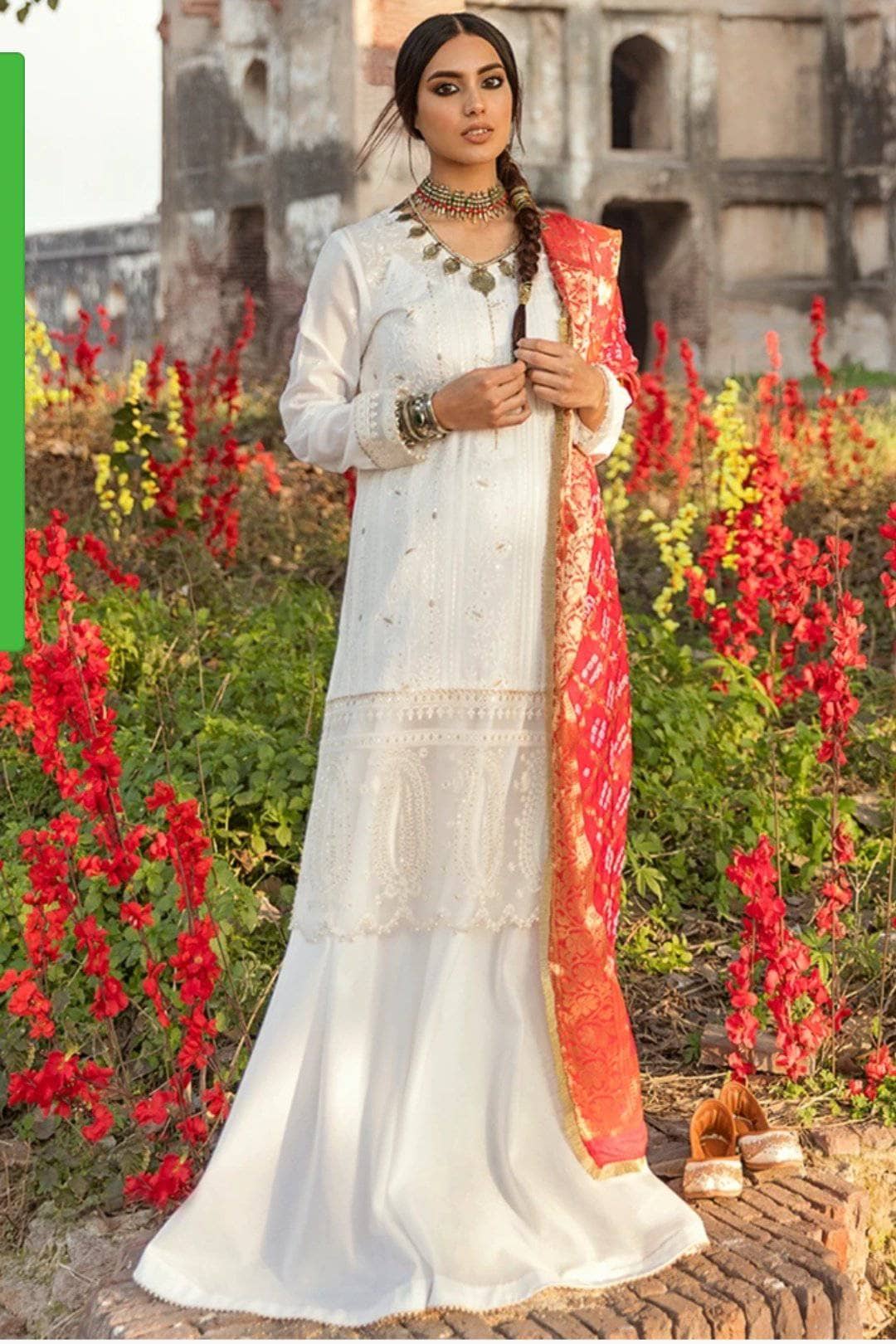 img_qalamkar_luxury_lawn_2021_awwal_boutique