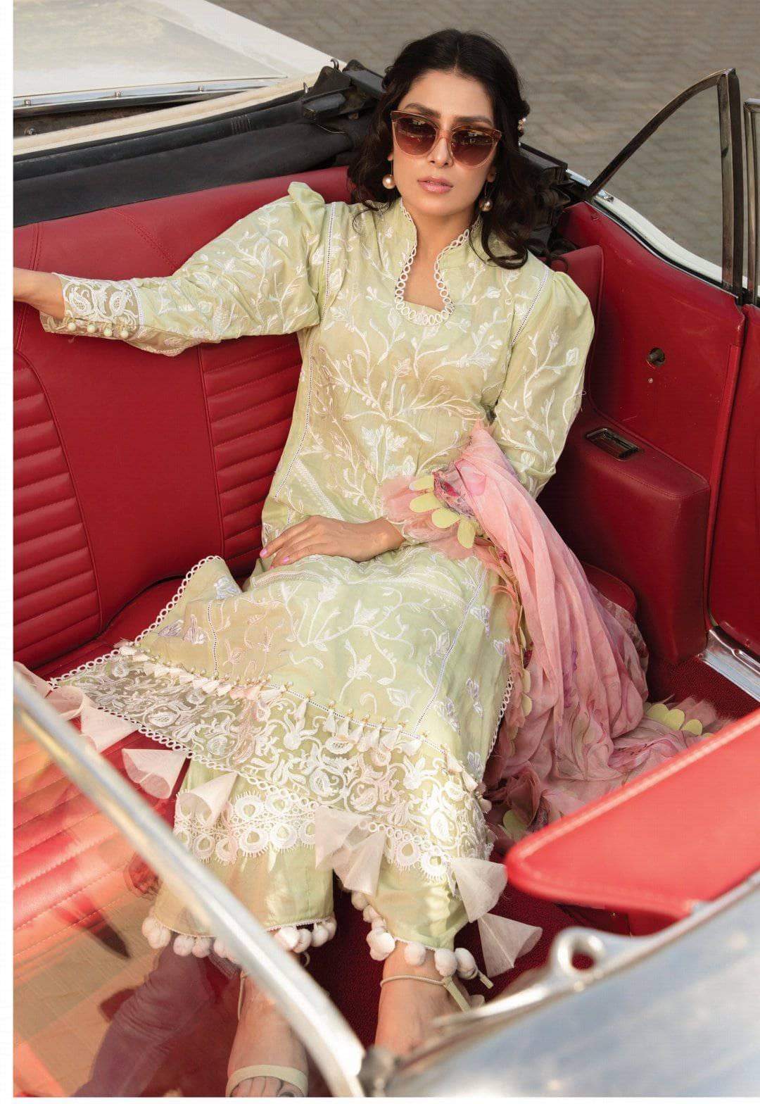 img_zoha_lawn_2021_by_ansab_jahangir_awwal_boutique