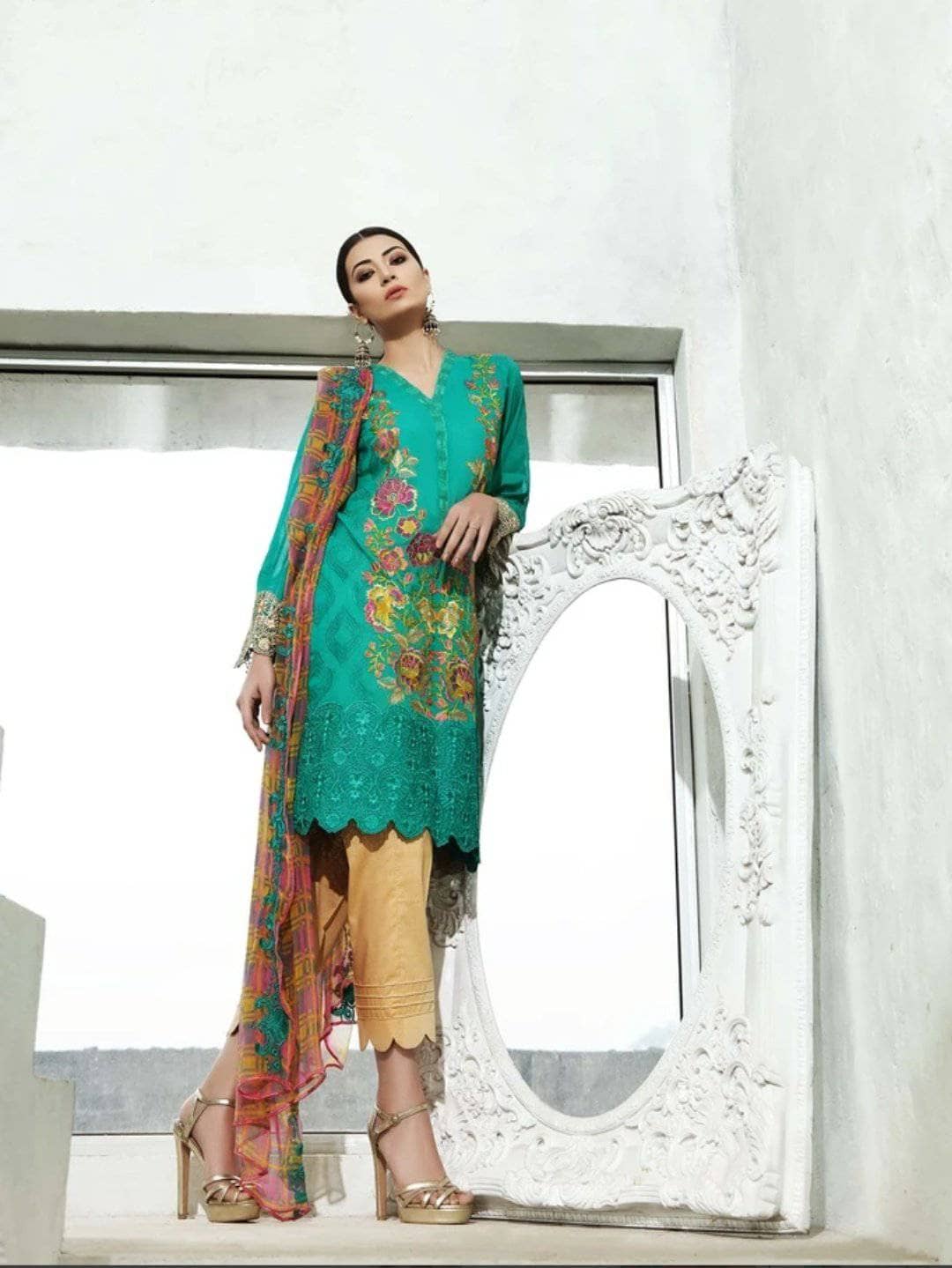 img_charizma_swiss_miss_swiss_voil_awwal_boutiqie