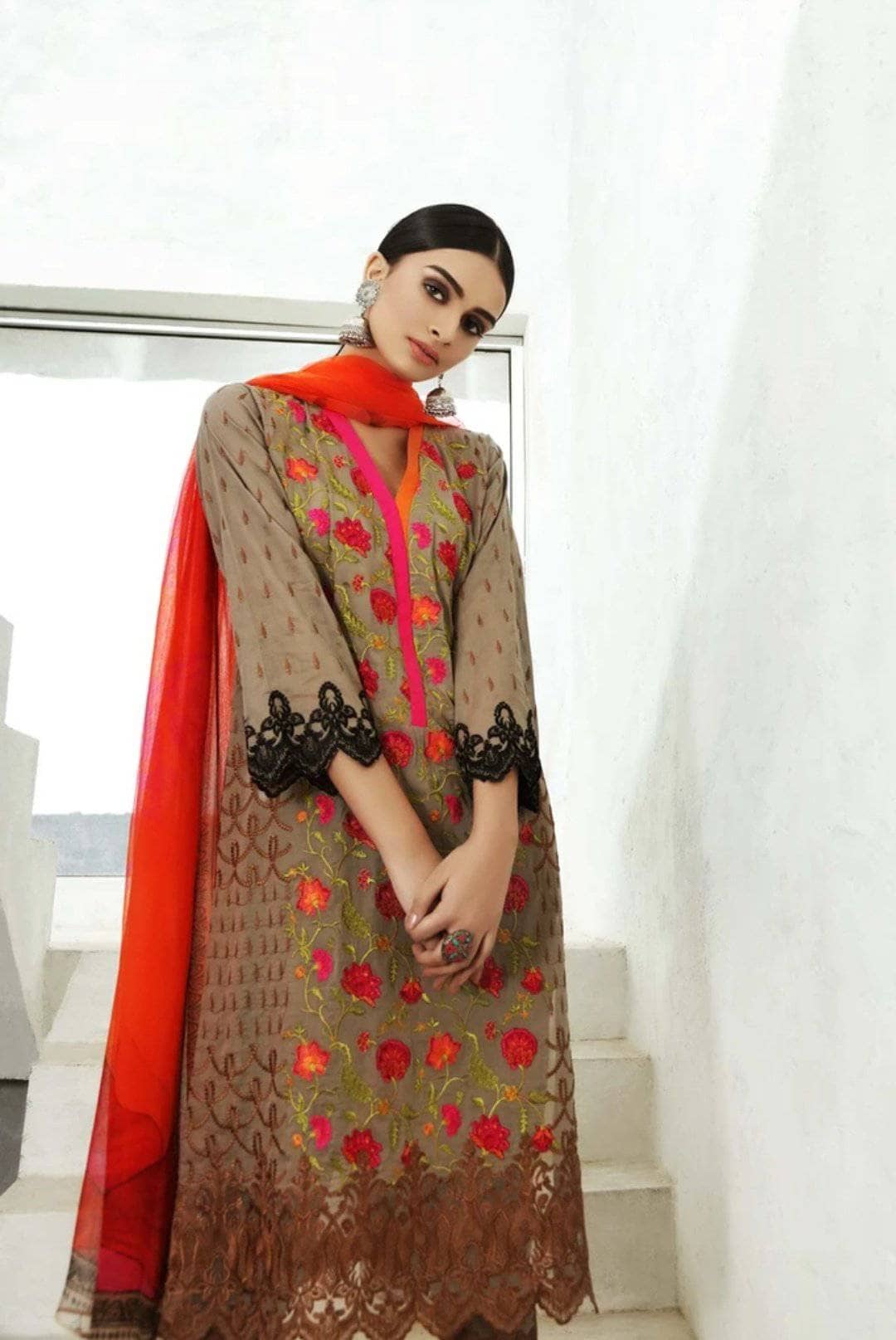 img_charizma_swiss_miss_swiss_voil_awwal_boutiqie