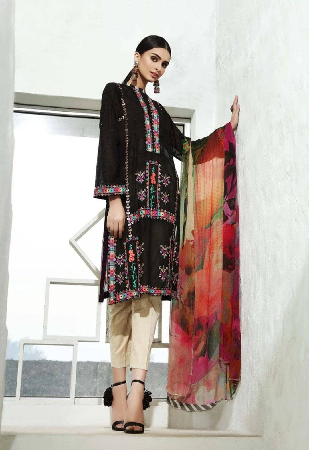 img_charizma_swiss_miss_swiss_voil_awwal_boutiqie