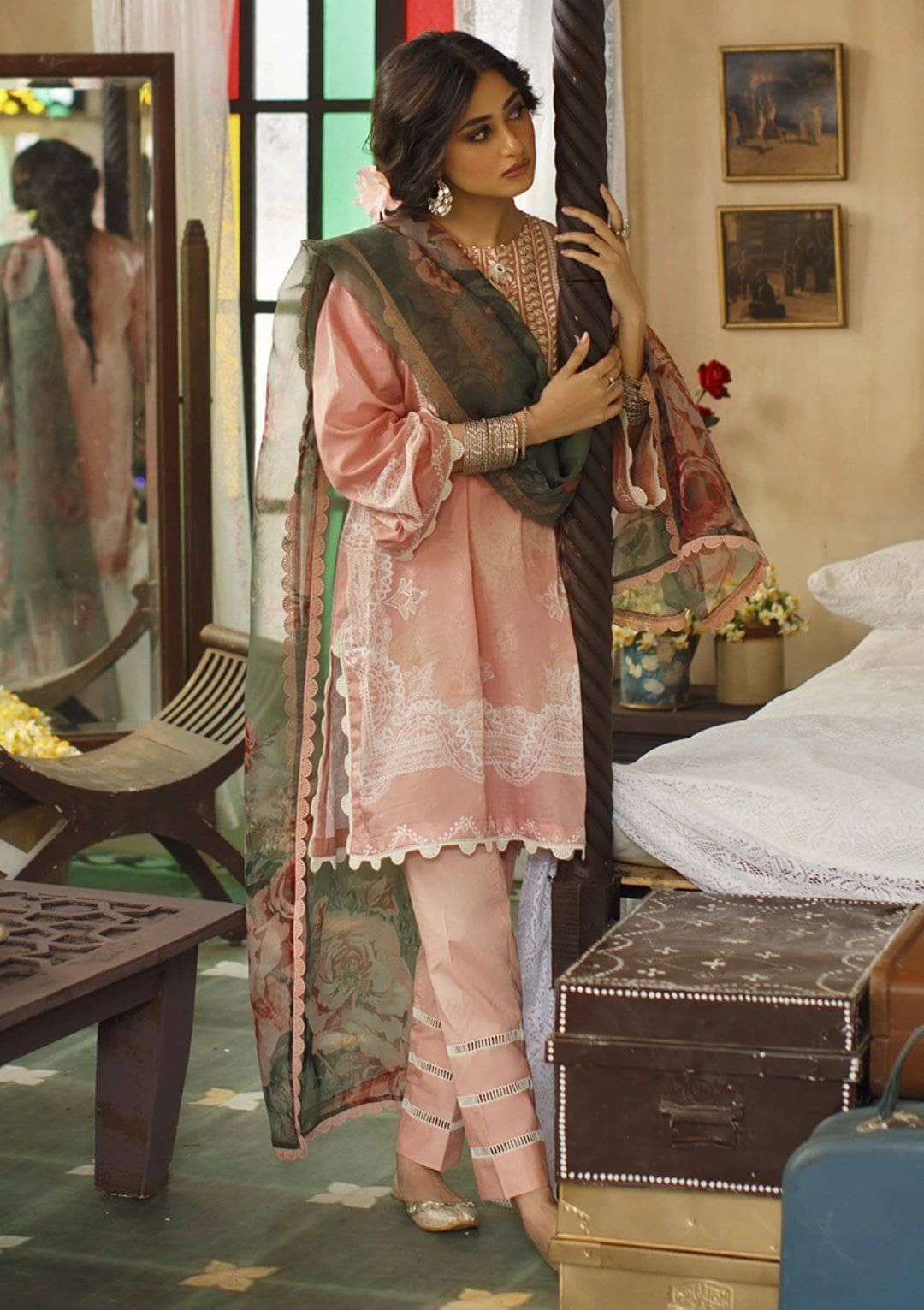 img_cross_stitch_lawn_2021_awwal_boutique