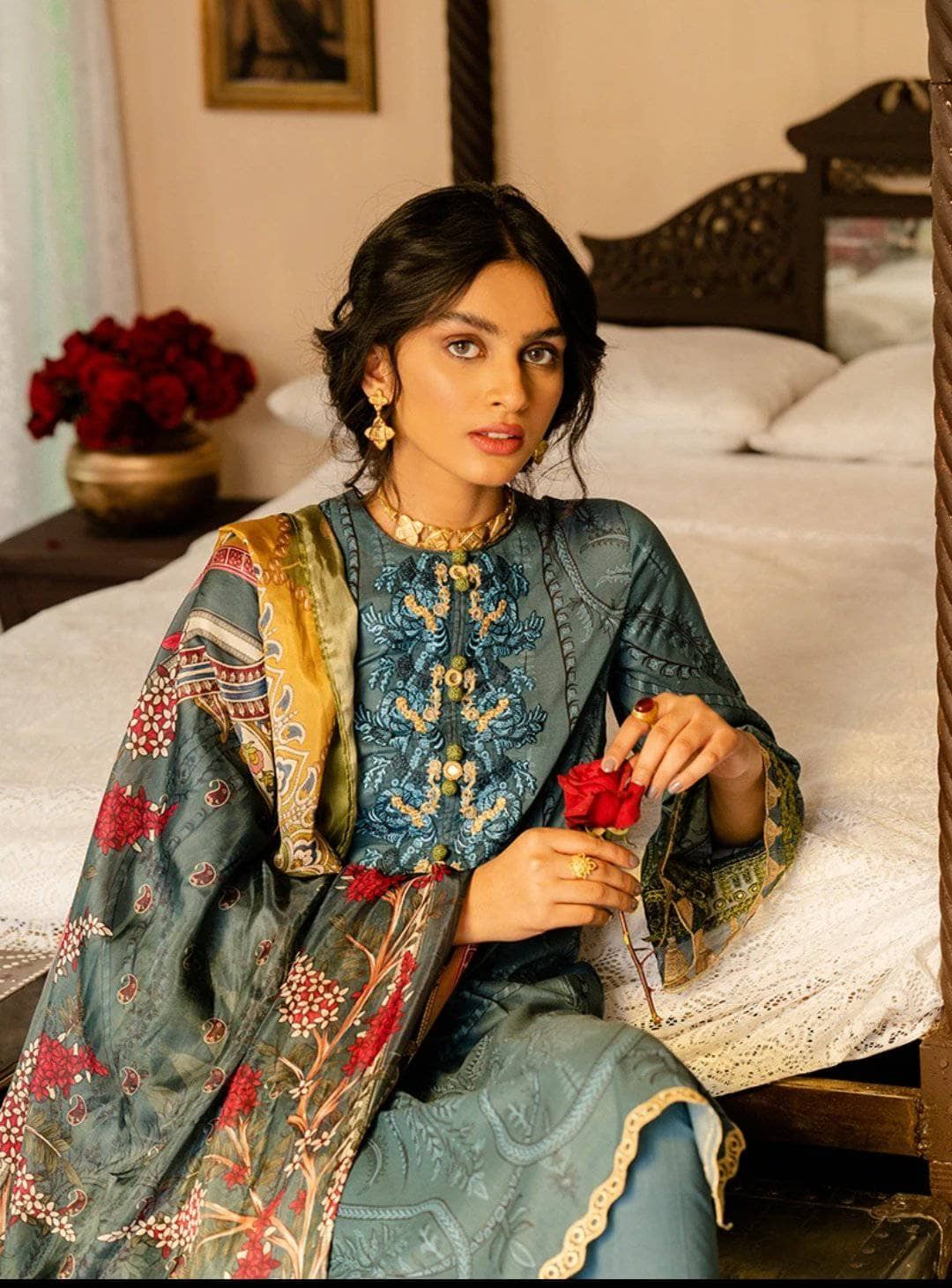 img_cross_stitch_lawn_2021_awwal_boutique