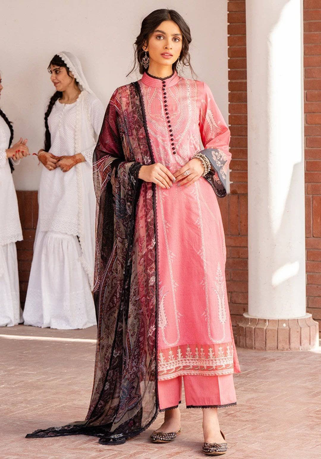 img_cross_stitch_lawn_2021_awwal_boutique