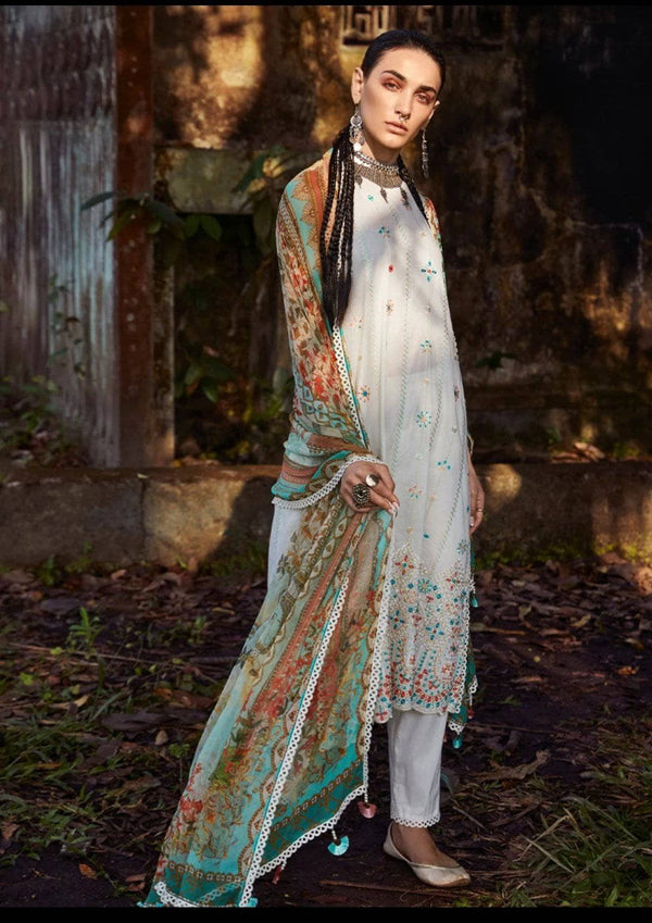 img_image_lawnkari_lawn_2021_awwal_boitique