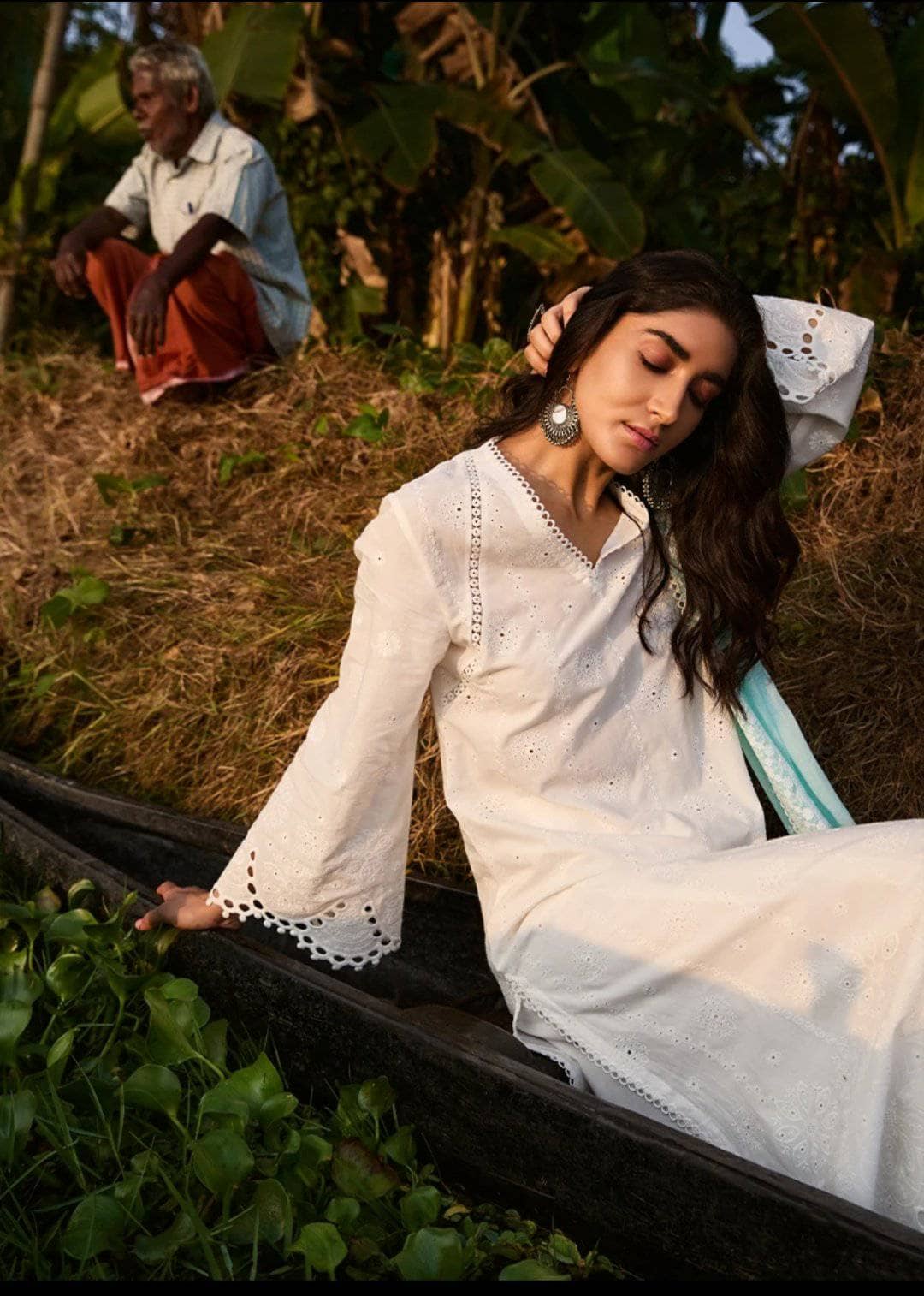 img_image_lawnkari_lawn_2021_awwal_boitique