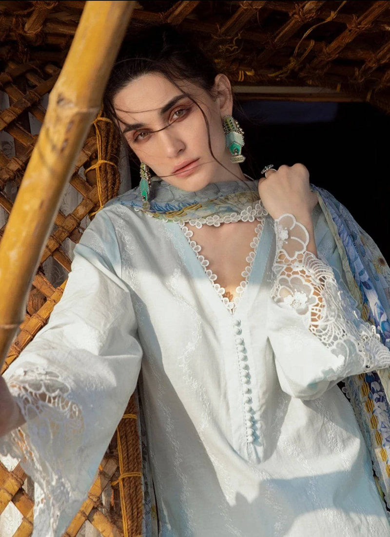 img_image_lawnkari_lawn_2021_awwal_boitique