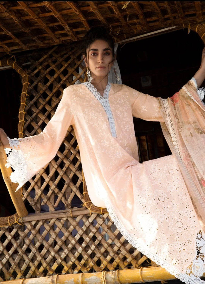 img_image_lawnkari_lawn_2021_awwal_boitique