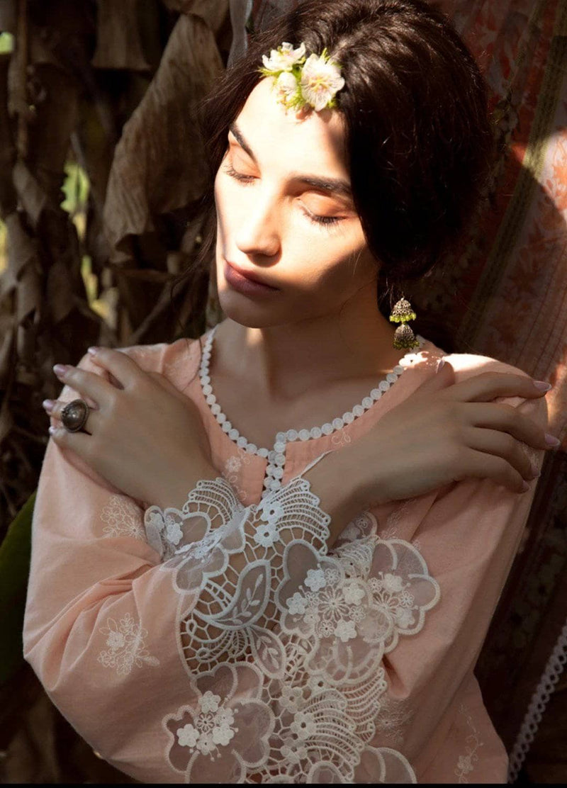 img_image_lawnkari_lawn_2021_awwal_boitique