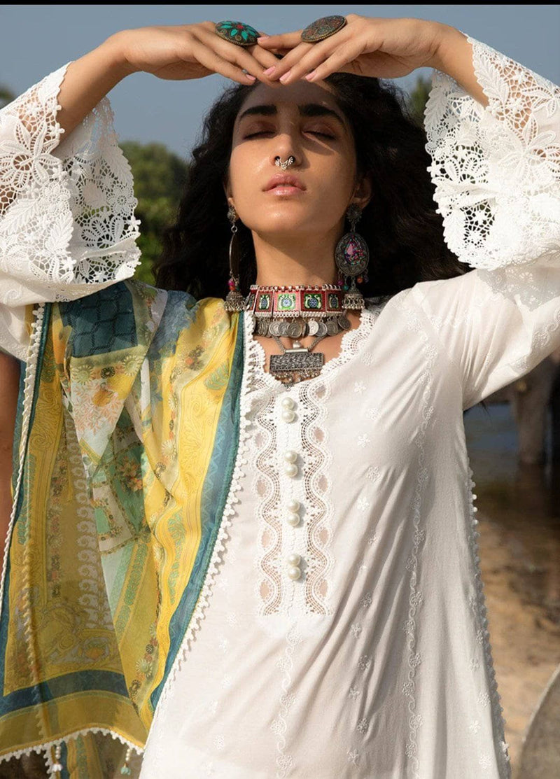 img_image_lawnkari_lawn_2021_awwal_boitique