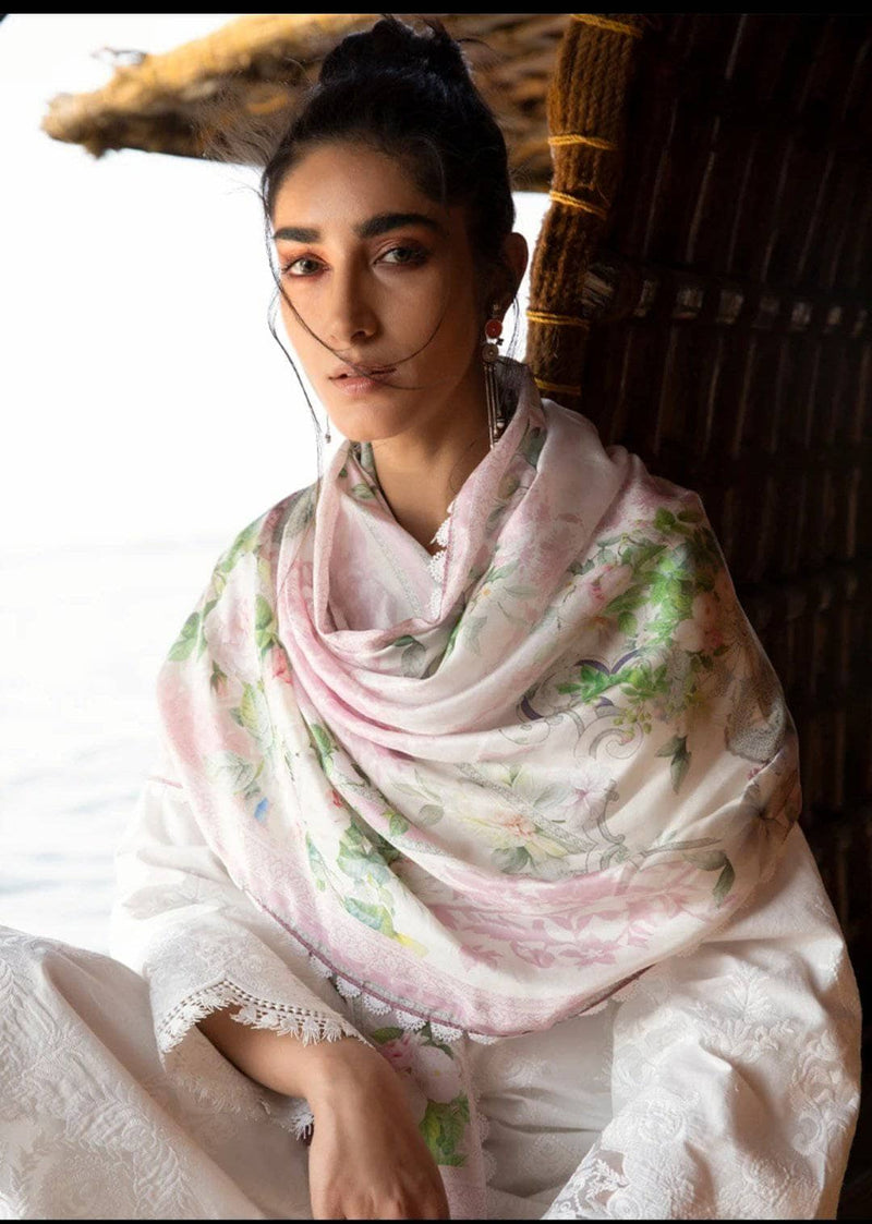 img_image_lawnkari_lawn_2021_awwal_boitique