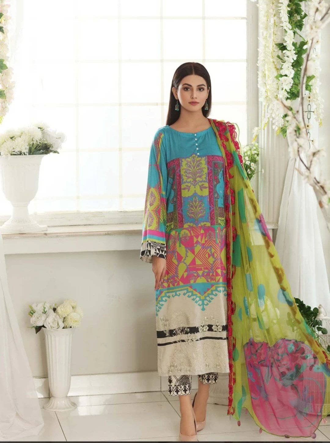 img_charizma_aniiq_lawn_2021_awwal_boutique