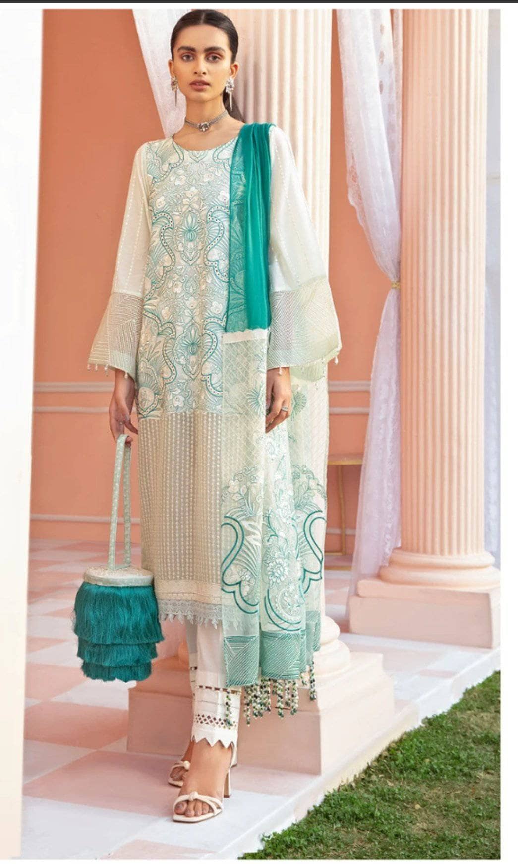 img_nureh_luxury_lawn_2021_awwal_boutique