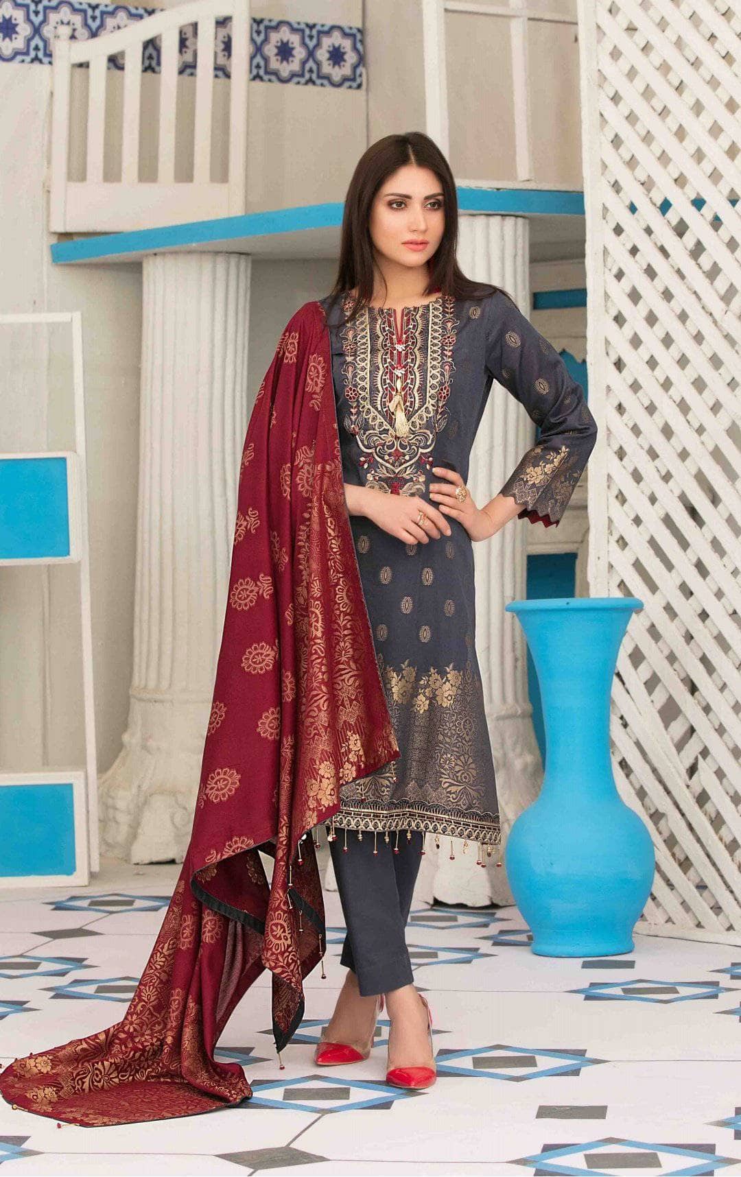 img_tawakkal_luxurious_gold_lawn_2021_awwal_boutique