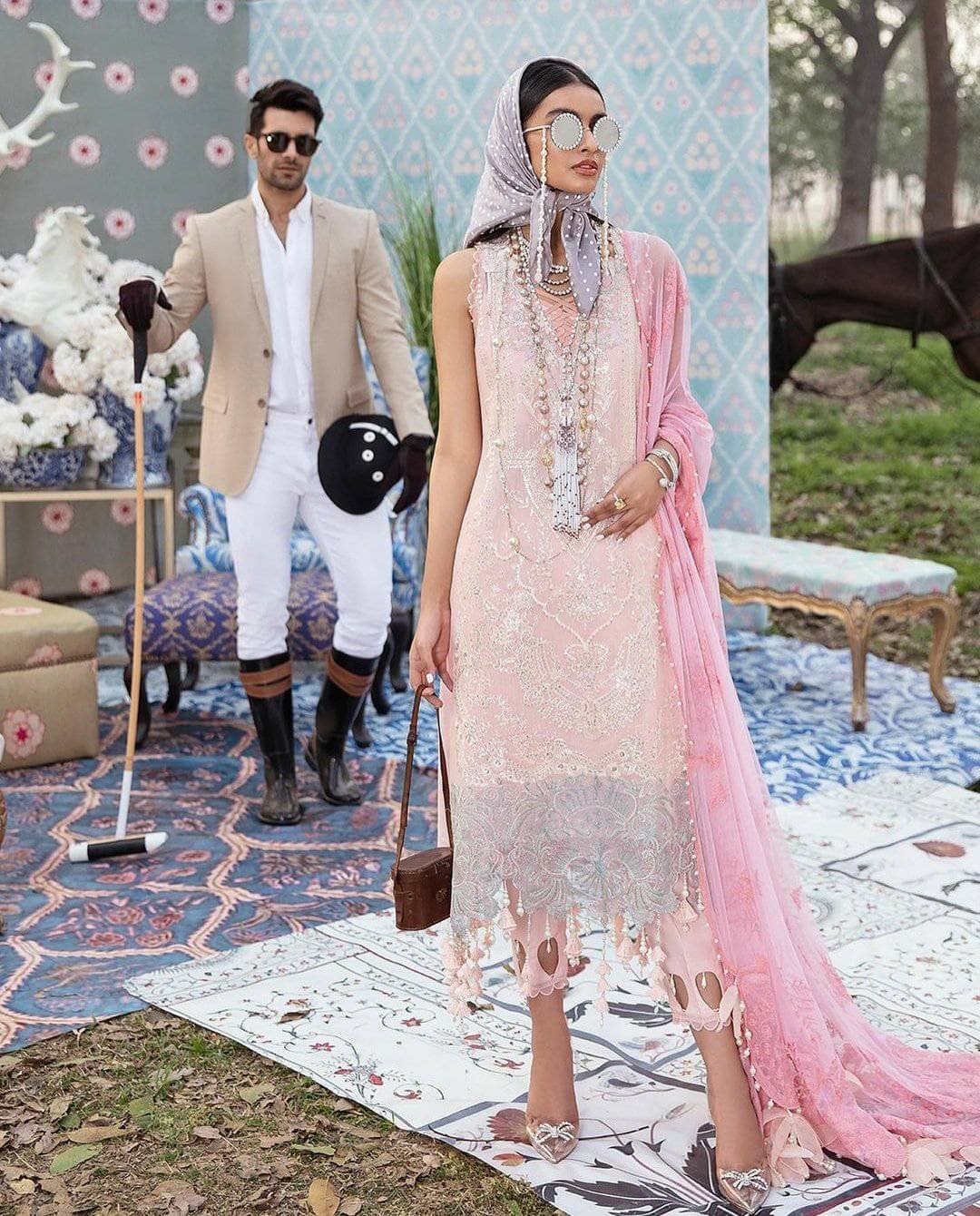 img_sana_safinaz_lawn_2021_awwal_boutique