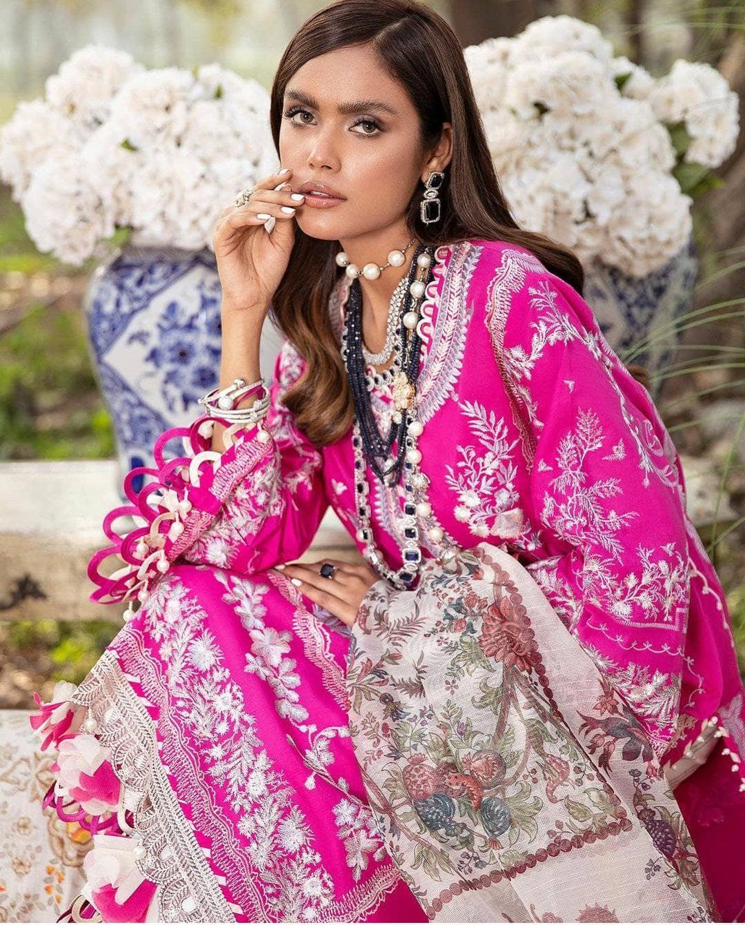 img_sana_safinaz_lawn_2021_awwal_boutique