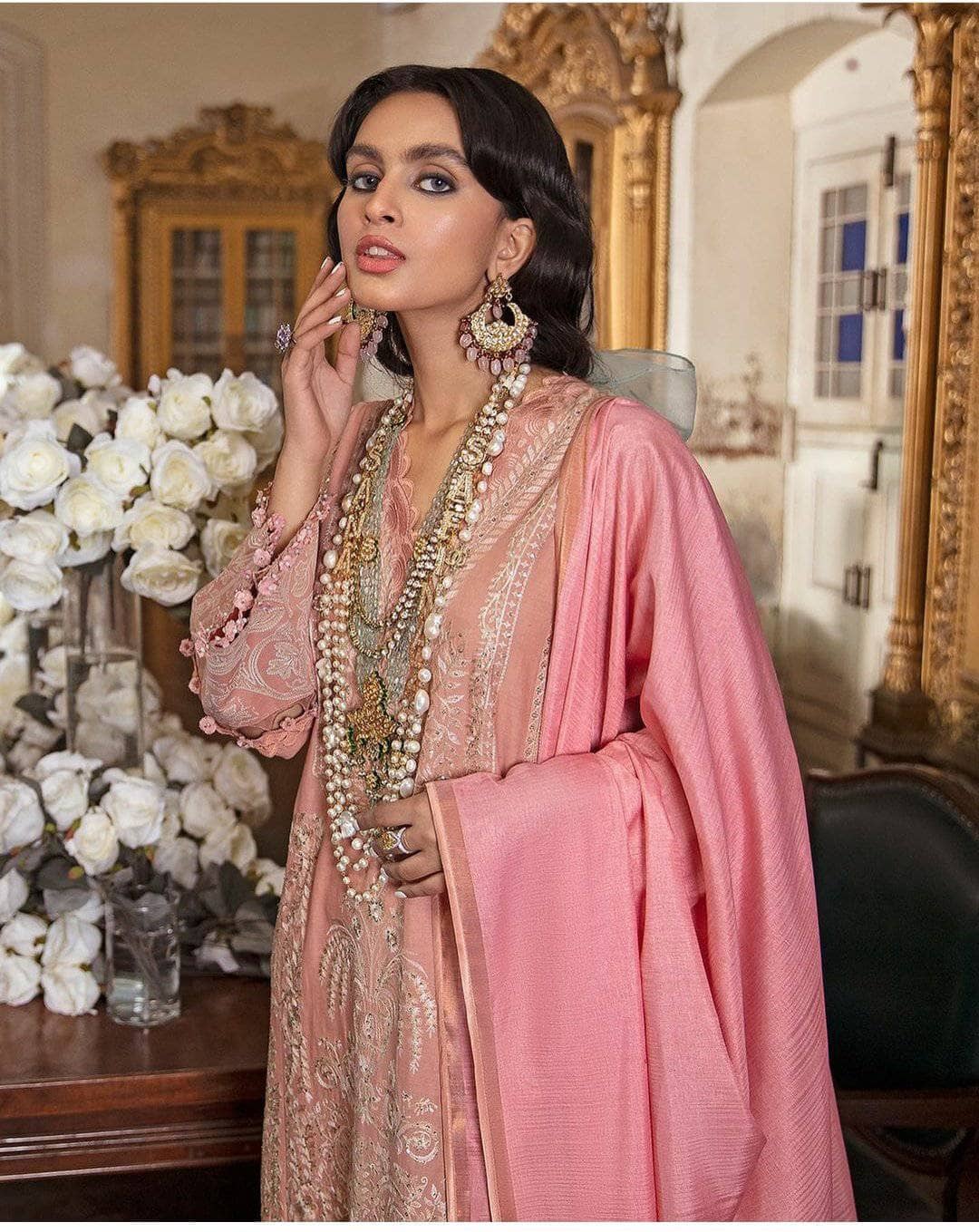 img_sana_safinaz_lawn_2021_awwal_boutique