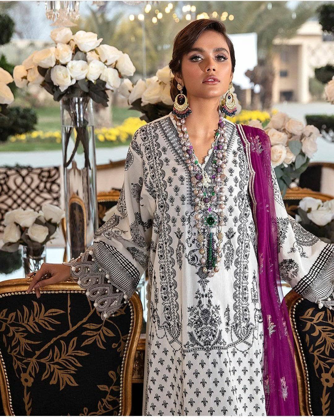 img_sana_safinaz_lawn_2021_awwal_boutique