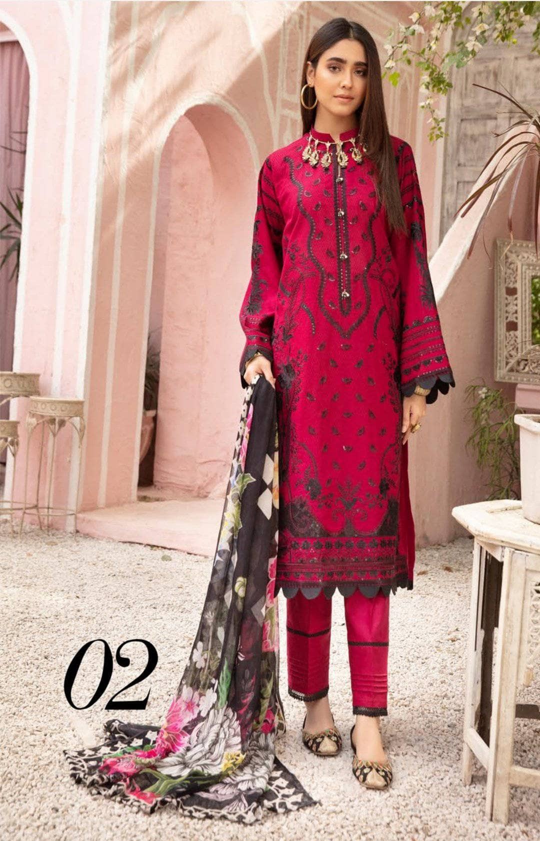 img_mina_lawn_by_riaz_arts_awwal_boutique