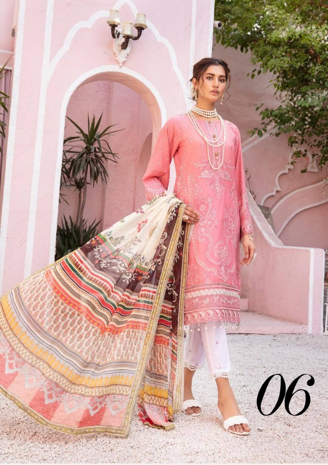 img_mina_lawn_by_riaz_arts_awwal_boutique