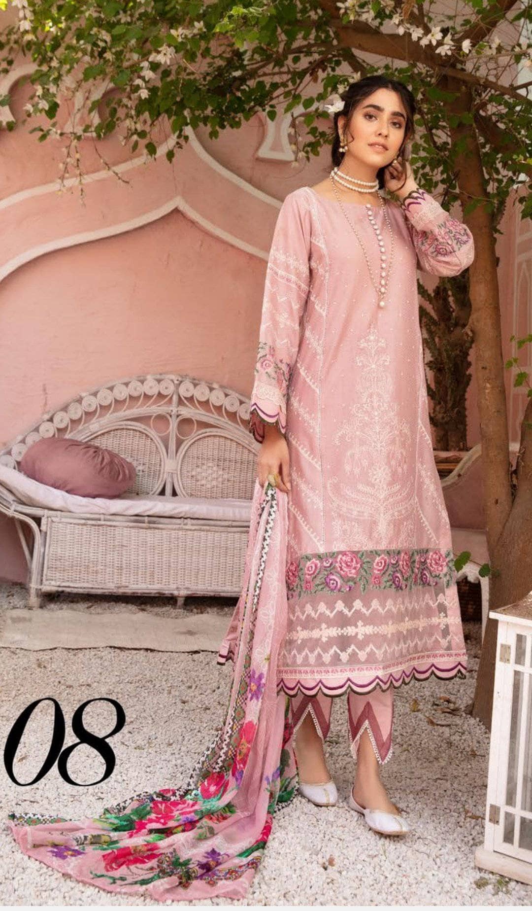 img_mina_lawn_by_riaz_arts_awwal_boutique
