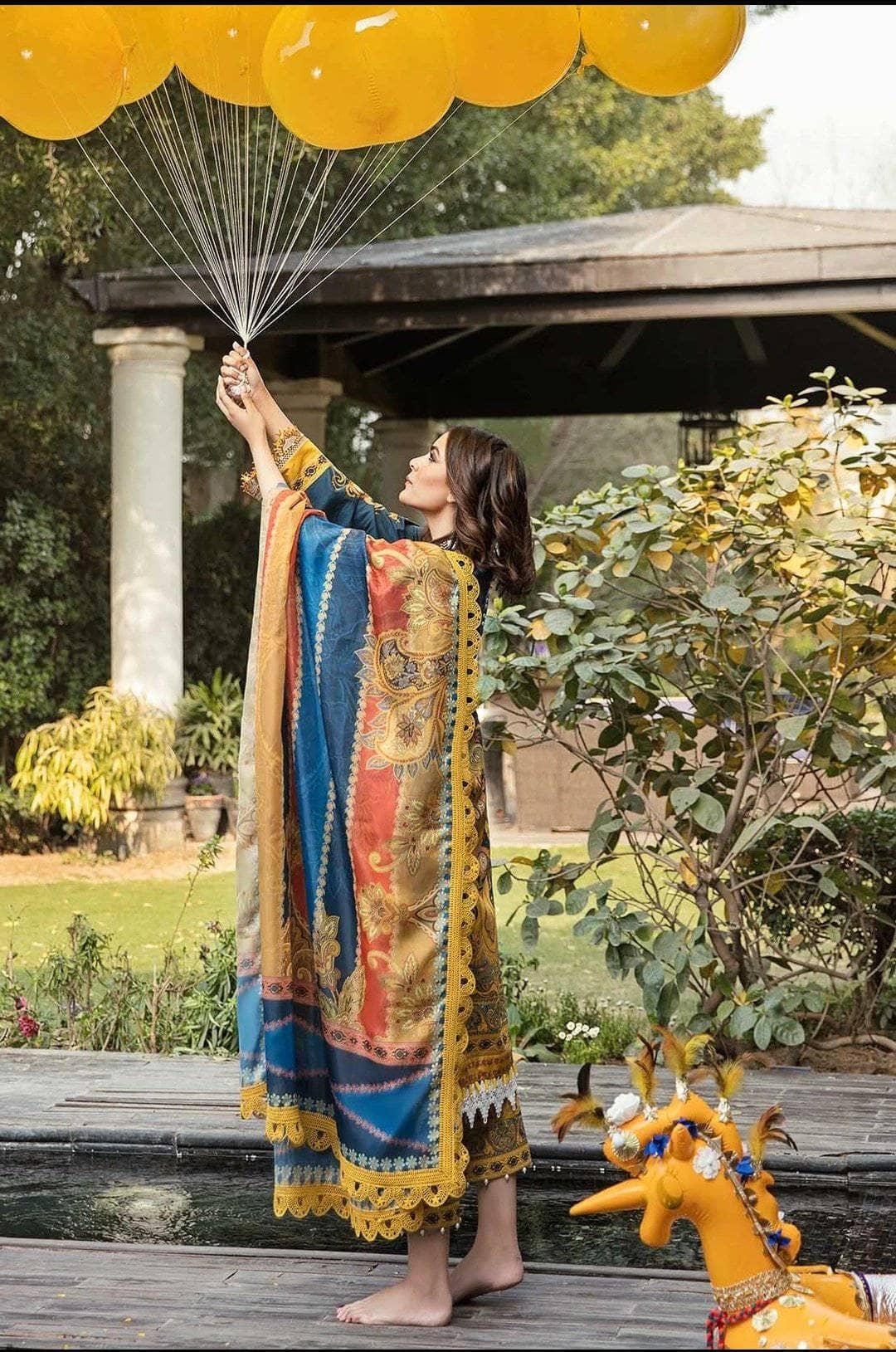 img_so_kamal_luxury_lawn_2021_awwal_boutique