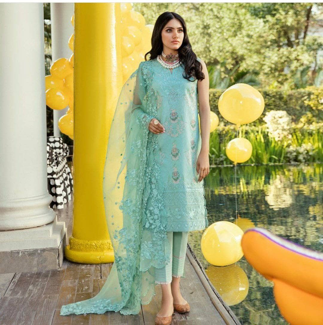 img_so_kamal_luxury_lawn_2021_awwal_boutique
