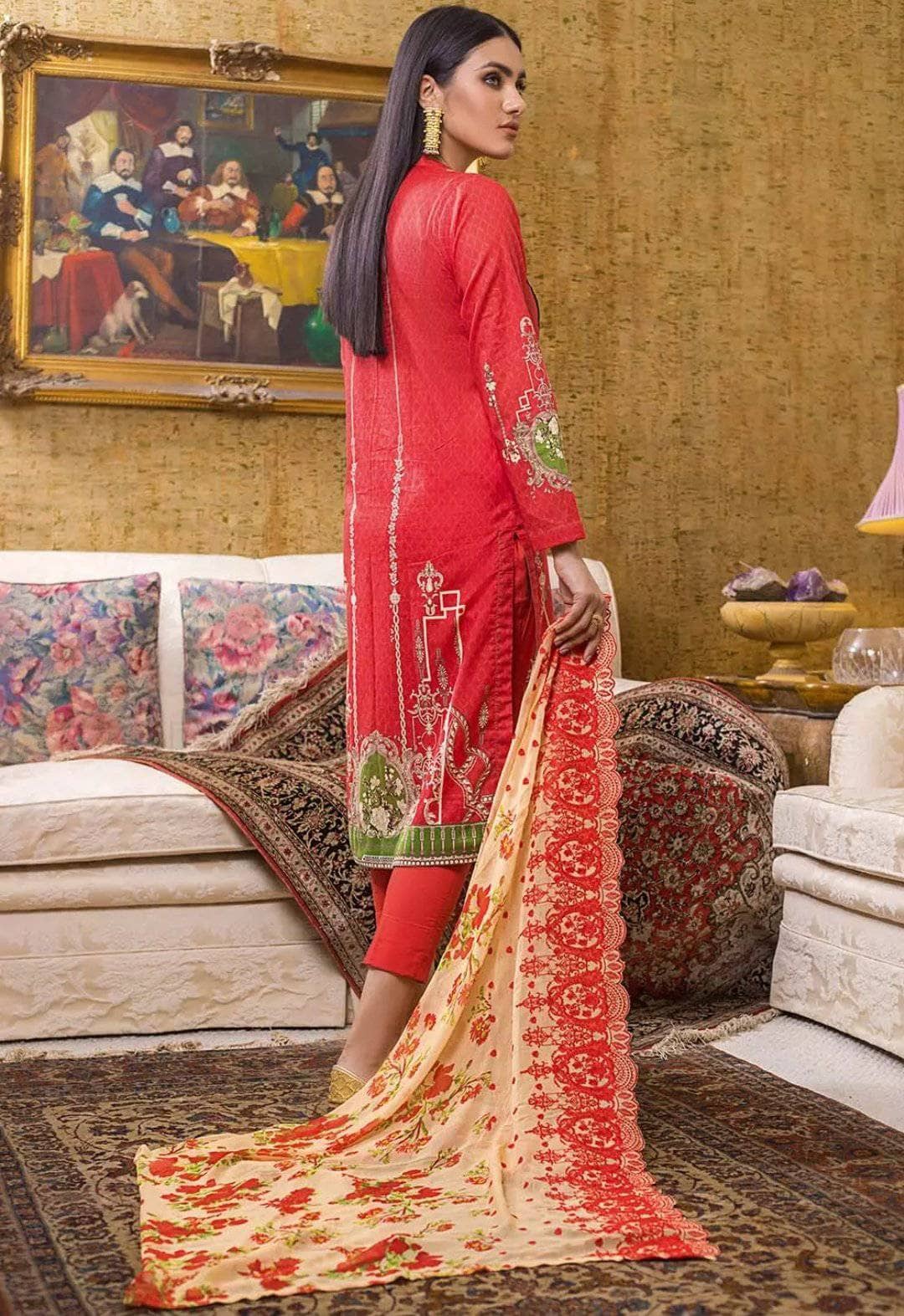 img_gul_ahmed_luxury_collection_2021_awwal_boutique