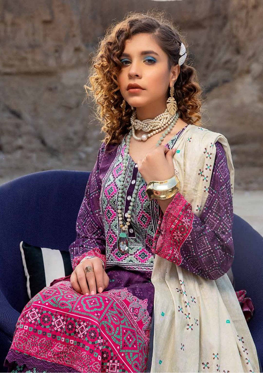 img_arhum_textiles_chunri lawn_awwal_boutique