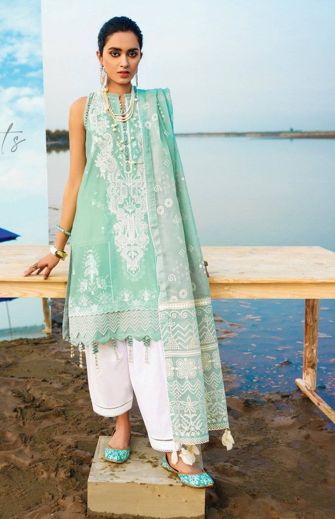 img_baroque_lawn_2021_awwal_boutique