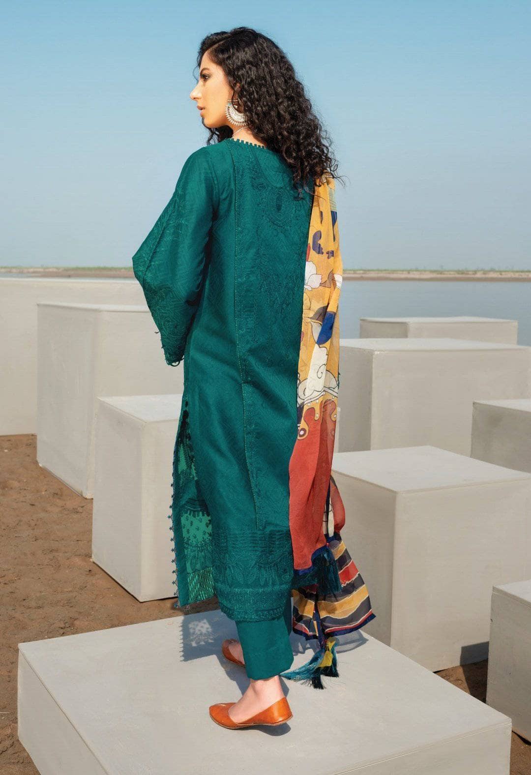 img_baroque_lawn_2021_awwal_boutique