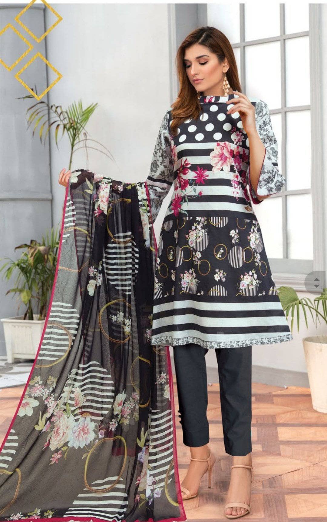 img_anaya_hoor_printed_lawn_2021_awwal_boutique